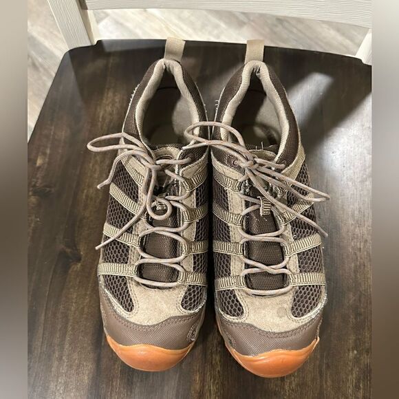 Chaco Shoes - Chaco Redrock Bean Hiking Lace Up Women’s size 7.5